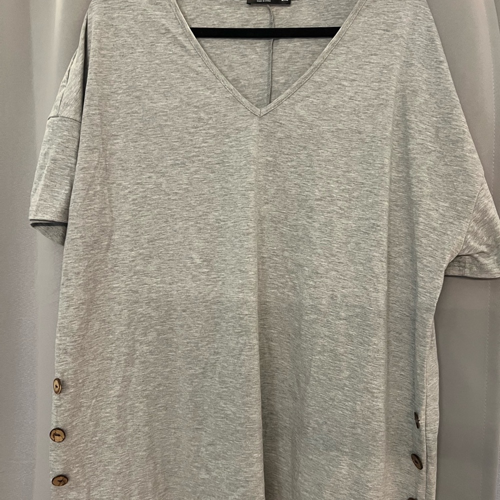 SHEIN Curve Light Gray V-Neck Buttoned Tee